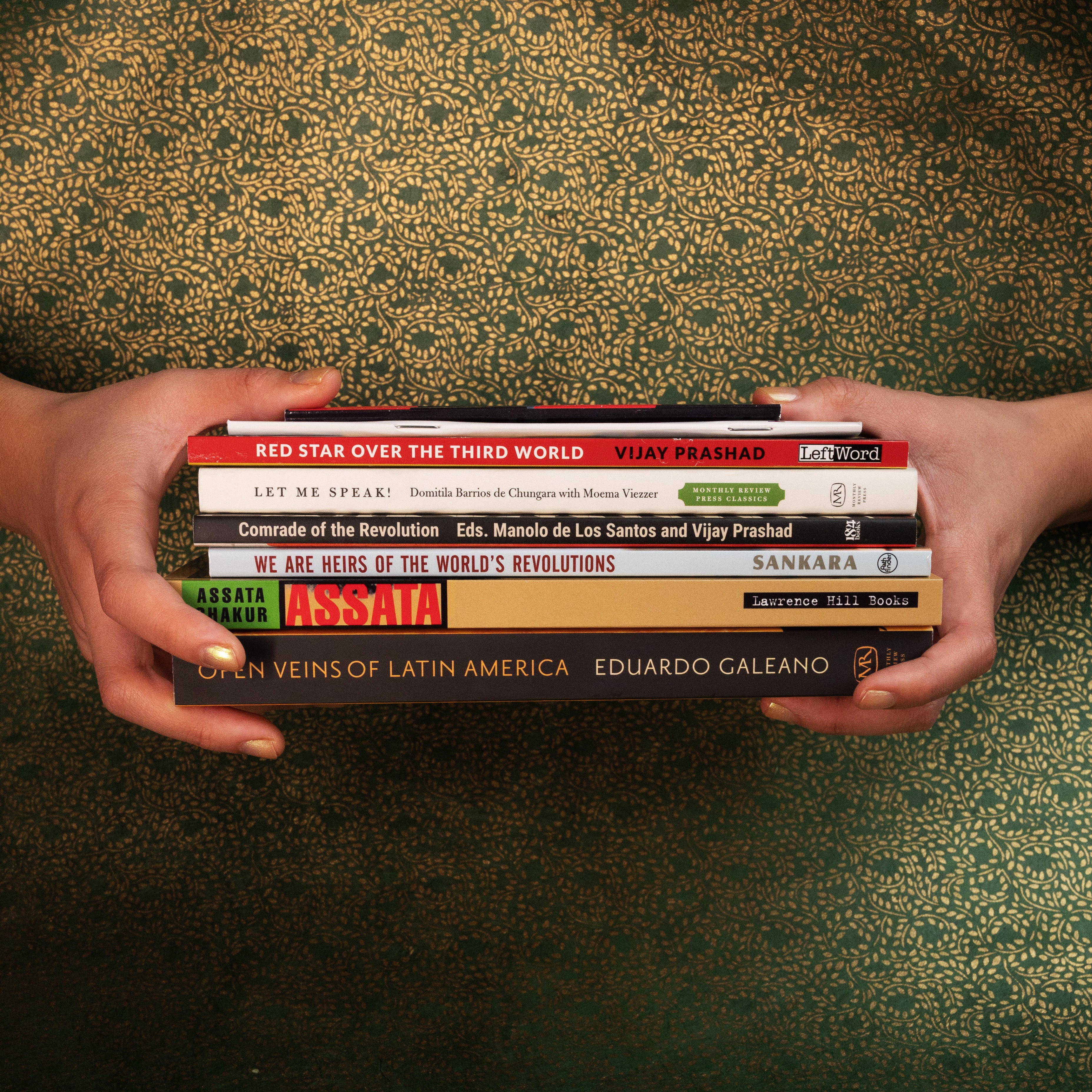 Essentials Bundle – 1804 Books
